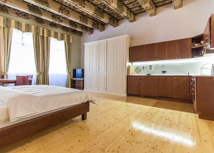 Thunovska Appartement *