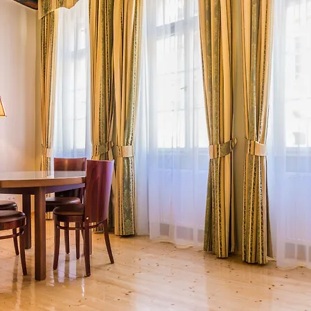 Apartment Thunovska