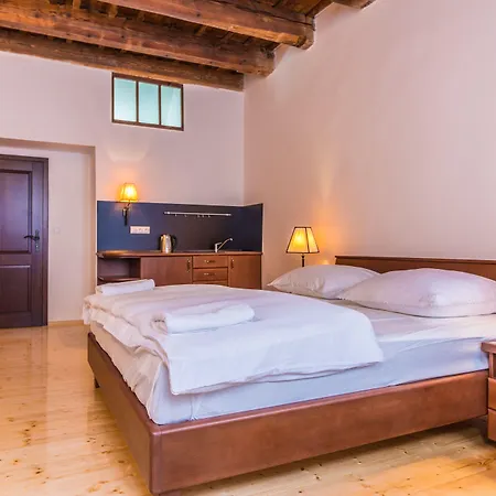Apartment Thunovska *