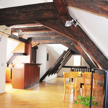 Apartment Thunovska