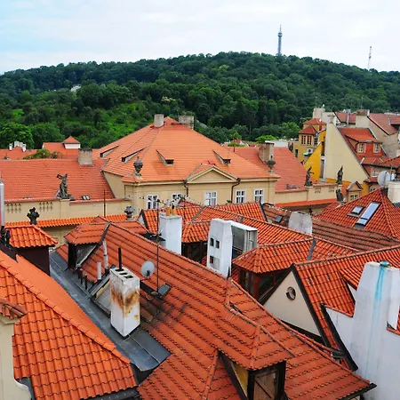 Apartamento Thunovska *