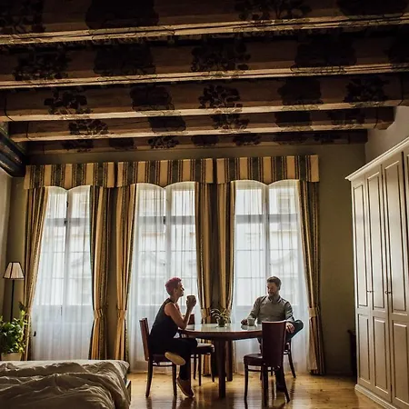 Thunovska Appartement *