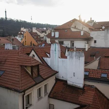 Thunovska * Praag