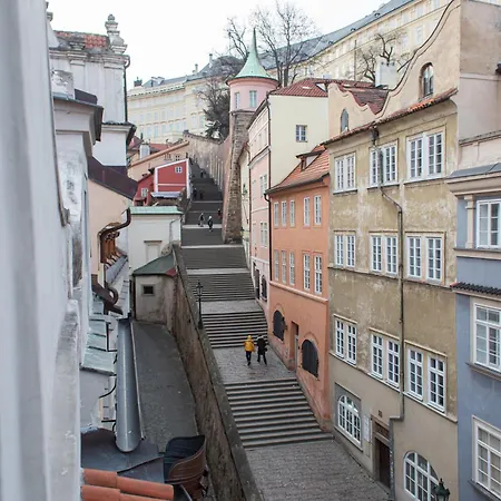 Thunovska * Praag