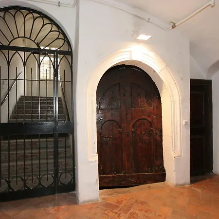 Thunovska Appartement