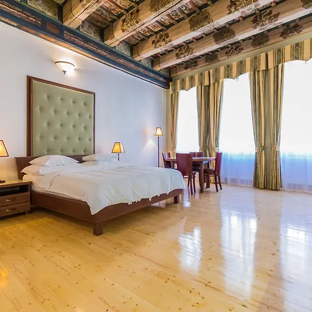 图诺夫斯卡酒店 公寓