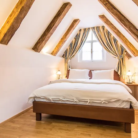 公寓 图诺夫斯卡酒店