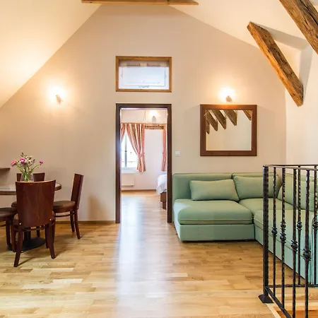 Thunovska Apartament