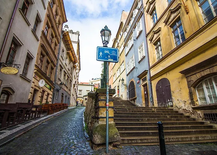 Residence Thunovska Apartment Prague