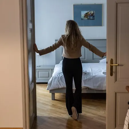Thunovska Apartman