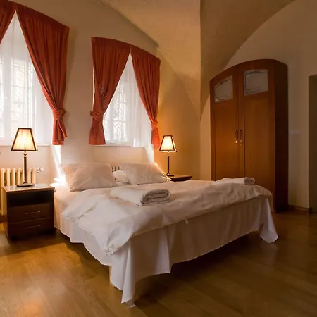 Thunovska Apartman *