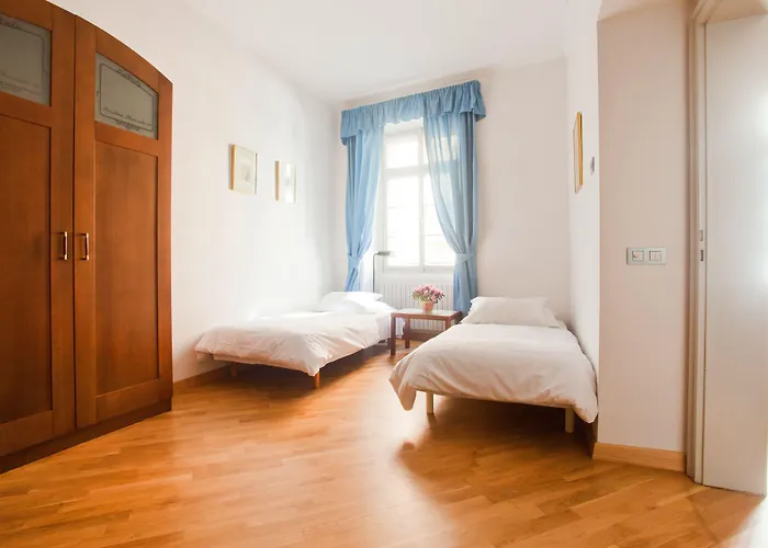 Residence Thunovska *