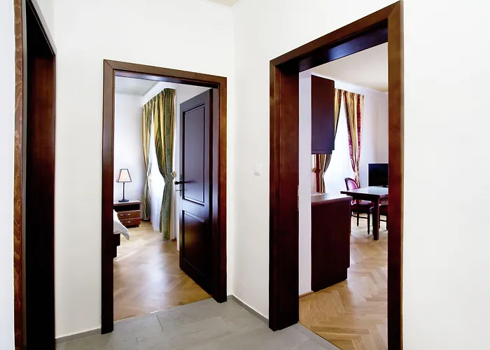 Residence Thunovska