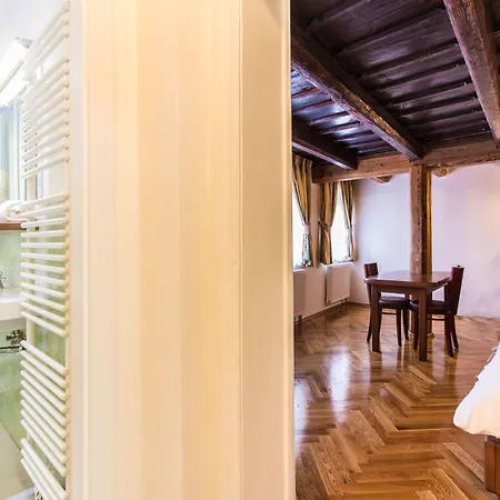 Apartamento Thunovska